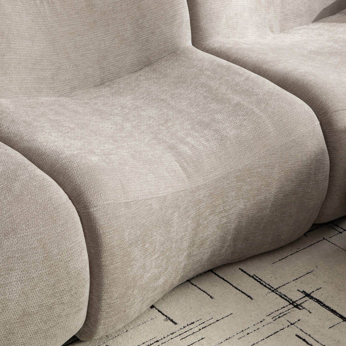 2-Sitzer-Schlafsofa aus dunkelgrauem Stoff mit Seitentaschen, modernes Schlafsofa
