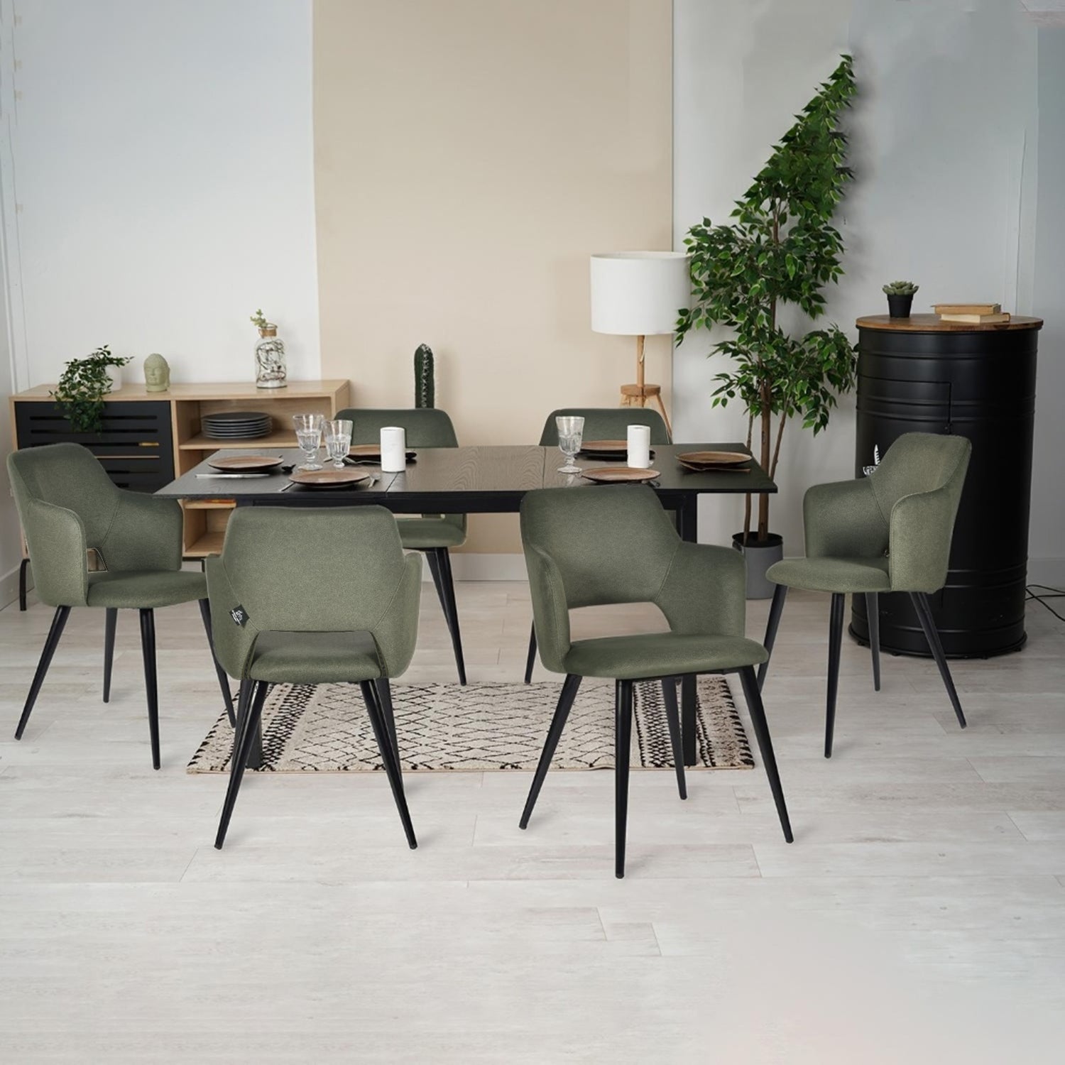 Round Table Table Table Table Timber Ø80 cm with 4 black velvet chairs, modern and comfortable style