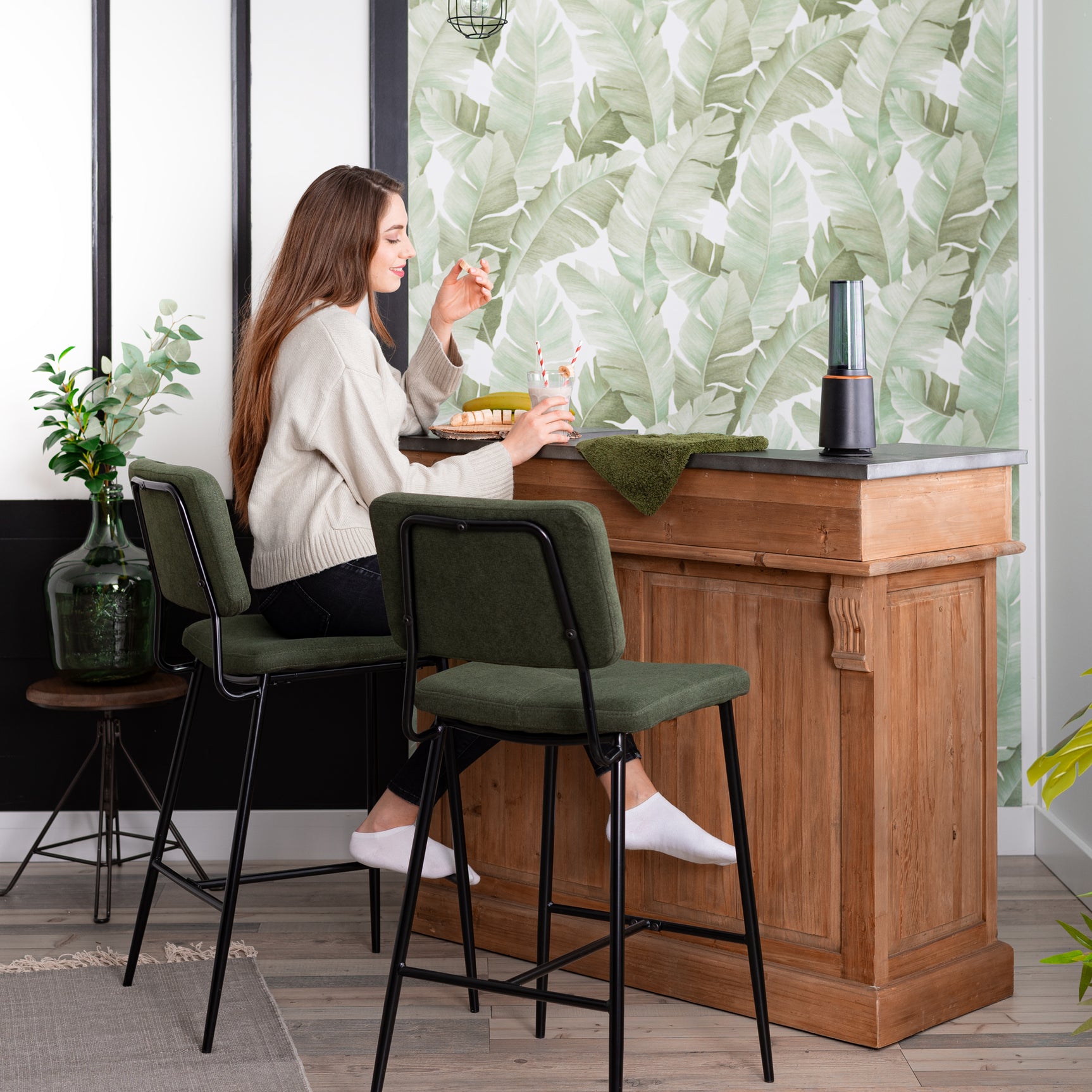 Set of 2 industrial bar stools with green fabric back - INDEPENDENCE BAR