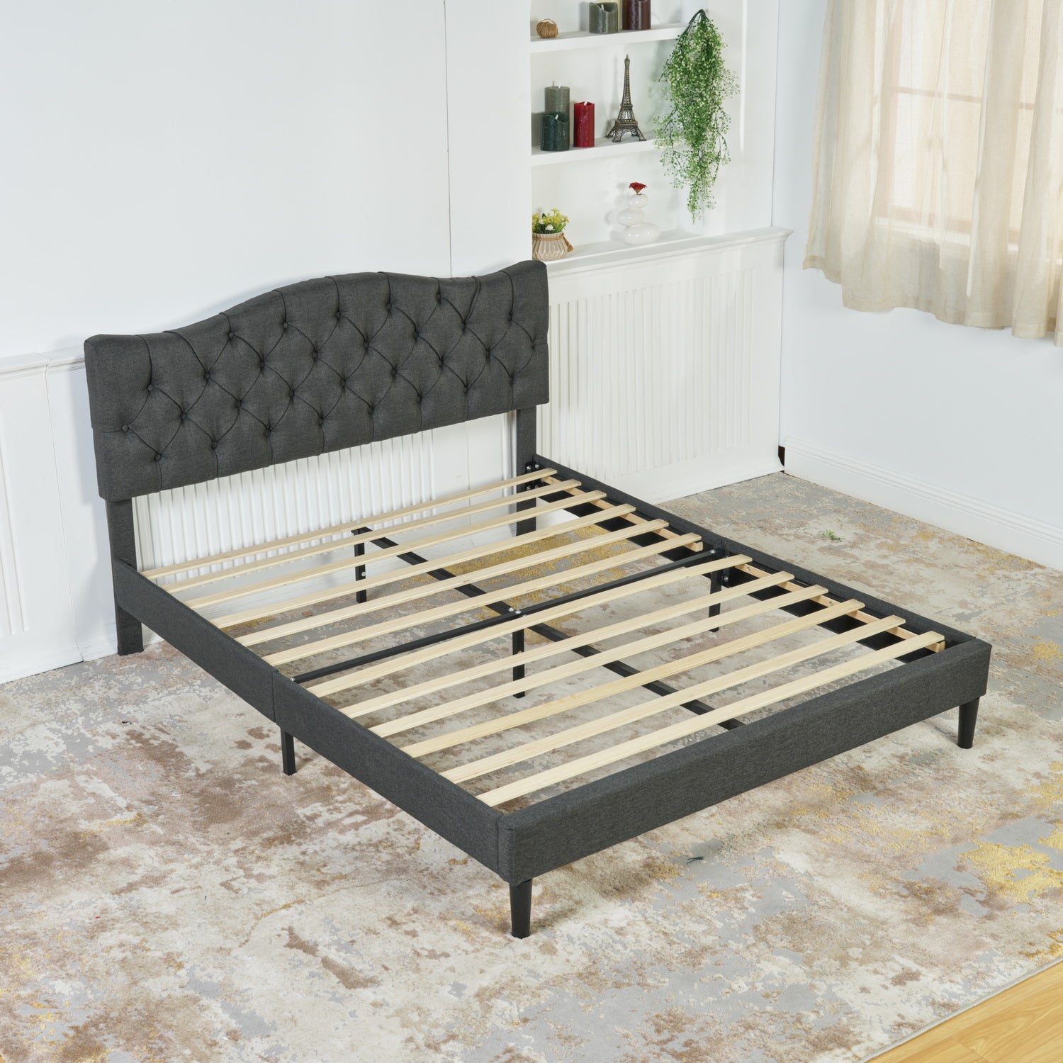 Lit double (140 x 190cm) avec tête de lit capitonnée en tissu gris (matelas non inclus) - LEON