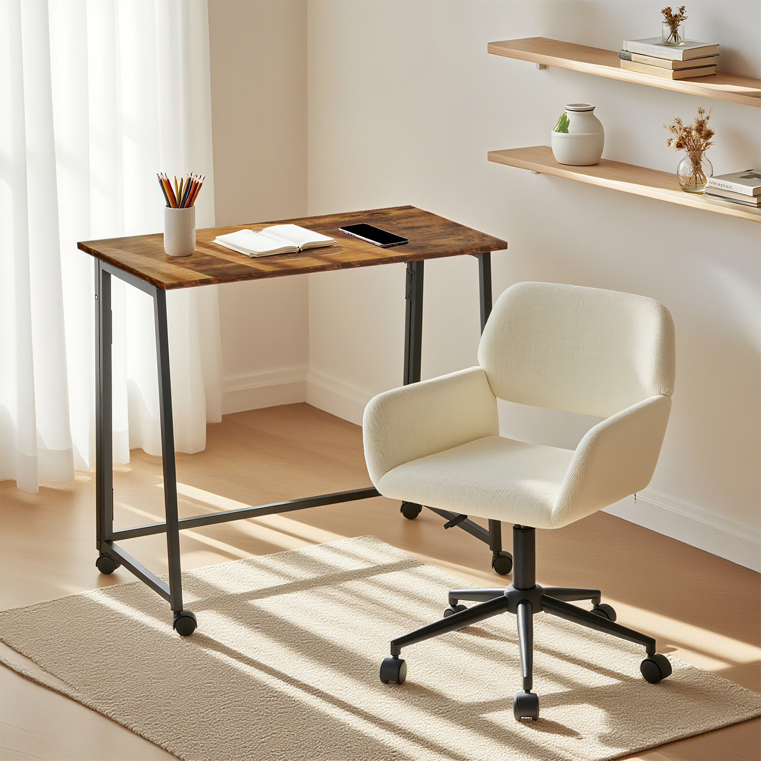 Ensemble avec bureau pliable industriel à roulettes et fauteuil en velours côtelé beige âââââââ€?ASCOLI & ROSS