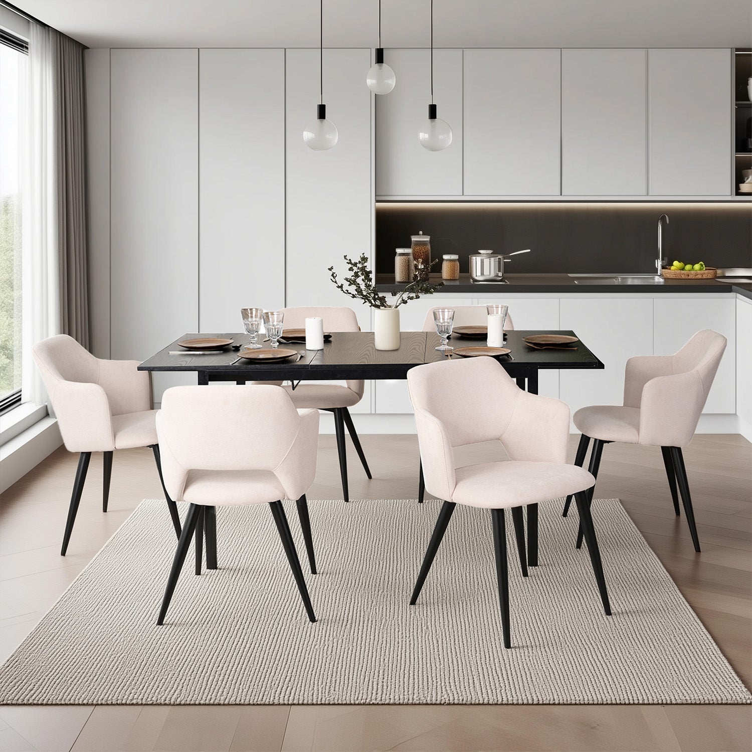 Ensemble table à manger extensible noire et 6 fauteuils en tissu beige de style scandinave