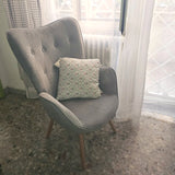 Fauteuil scandinave avec accoudoirs en tissu gris capitonné - KAS