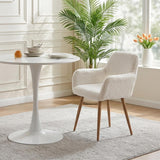 Chaise de salle à manger de style scandinave en fausse fourrure blanche avec pieds en métal effet bois