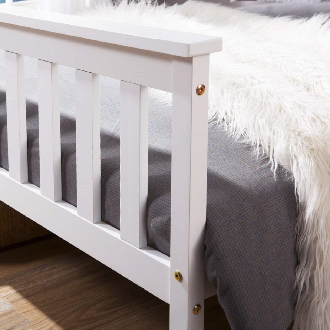Lit double 140x200 cm en bois massif de pin blanc avec sommier à lattes â€?Design robuste et élégant pour adultes et enfants (sans matelas)