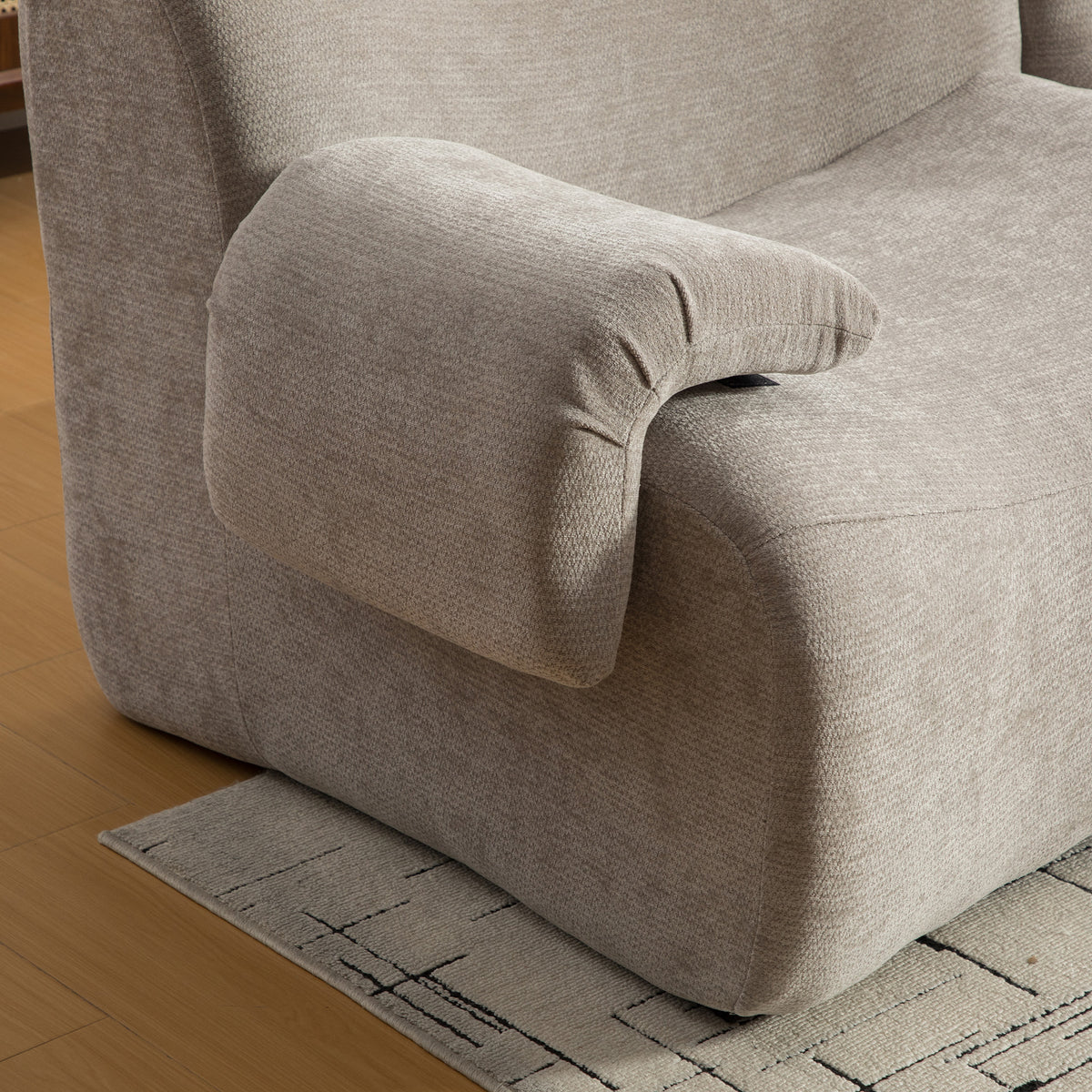 2-Sitzer-Schlafsofa aus dunkelgrauem Stoff mit Seitentaschen, modernes Schlafsofa