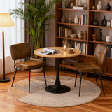 Ensemble de salle à manger de style scandinave composé d'une table ronde en chêne et de 2 chaises en suédine marron à assise rembourrée