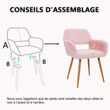 Chaise de salle à manger de style scandinave en fausse fourrure rose avec pieds en métal effet bois