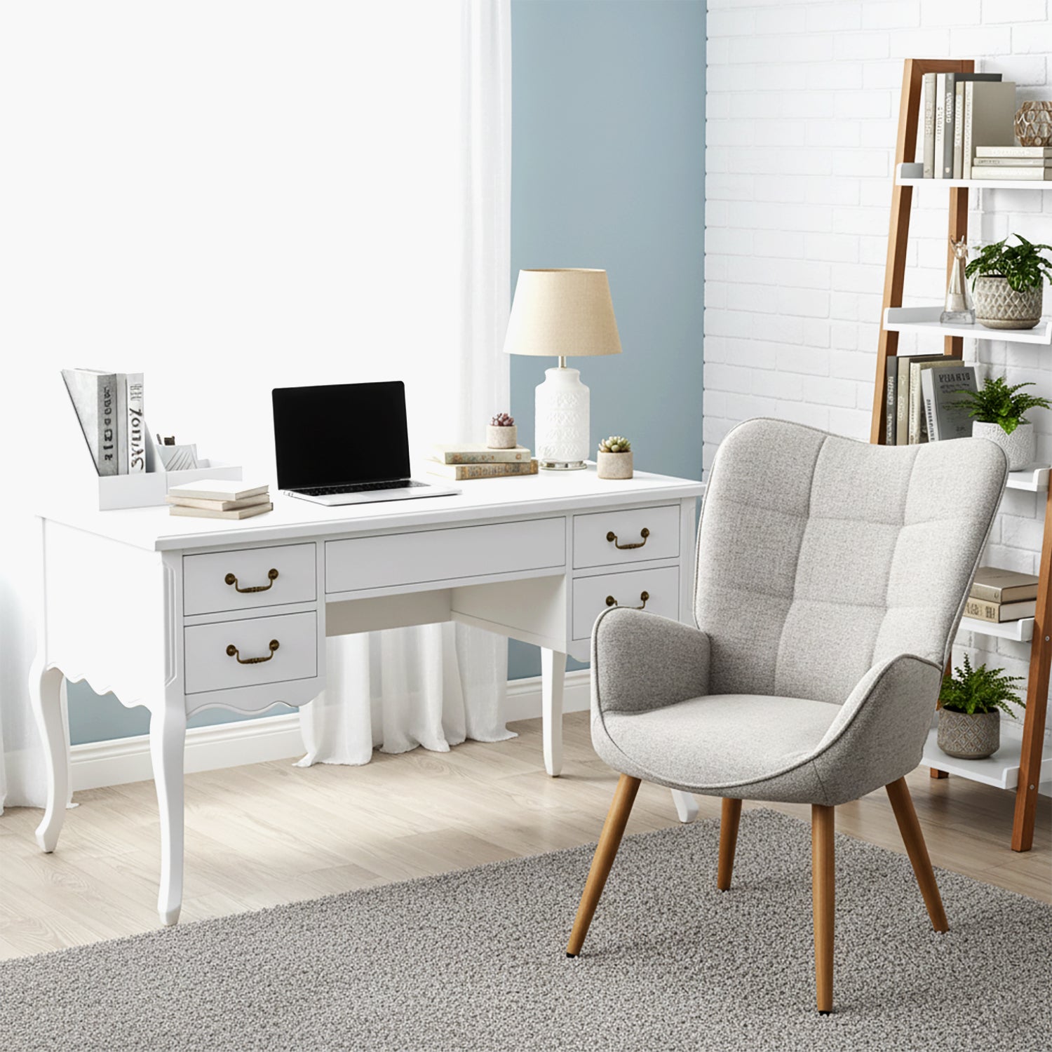 Fauteuil scandinave avec accoudoirs en tissu gris à surpiqûres - KANAS