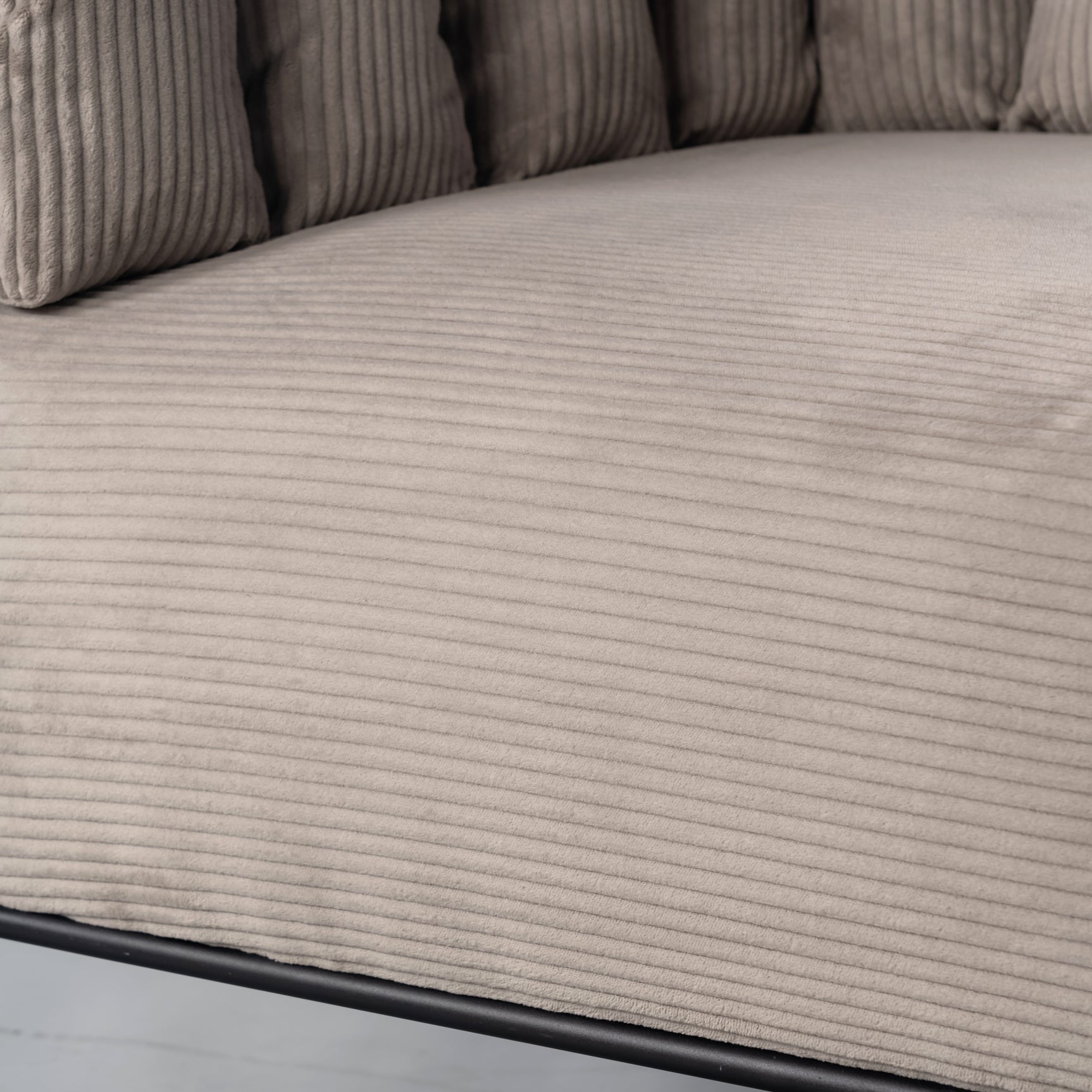 Lounge armchair with armrests in light taupe corduroy - DOMCO