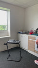 Table d’appoint pliable pour ordinateur portable, bout de canapé réglable en hauteur avec plateau inclinable et porte-gobelet - BASELINE
